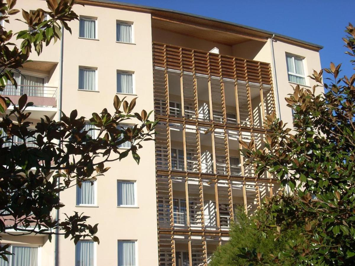 Apartment 100 M Gare - 4 Places Avec Balcon 10mn Sanctuaire Lourdes